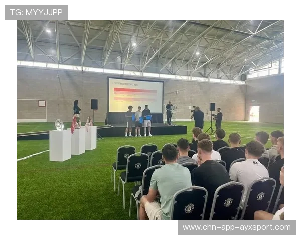 曼联想让青训新星提前升一队,未来之星的崛起之路 曼联想让青训新星提前升一队,未来之星的崛起之路