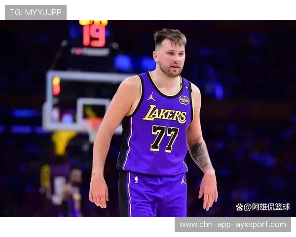 东契奇伤退确认复仇之战：篮球场上的逆转传奇