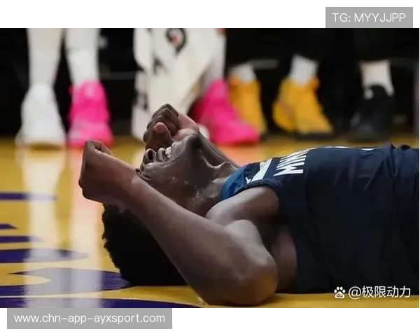 唐斯篮下再添两分,森林狼在篮下占尽先机 唐斯篮下再添两分,森林狼在篮下占尽先机