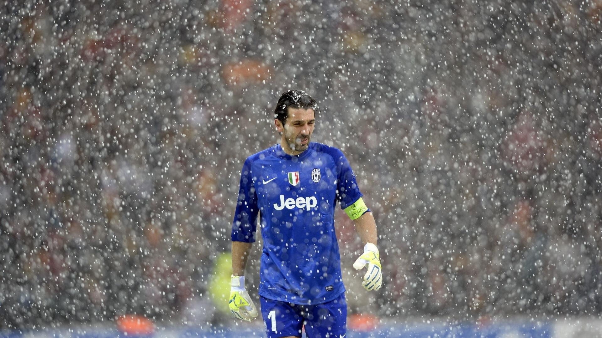 “天气考验：暴雨、雪雾的生死瞬间”，天气预报的暴雨